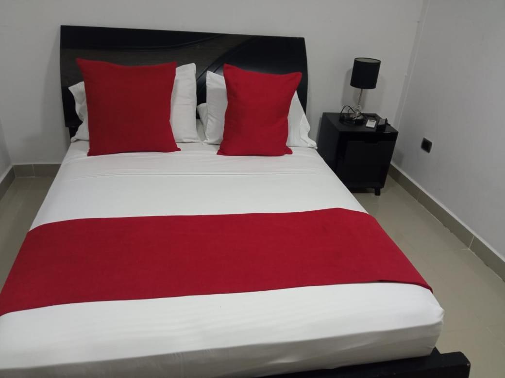 Gs Granada Suites Кали Экстерьер фото